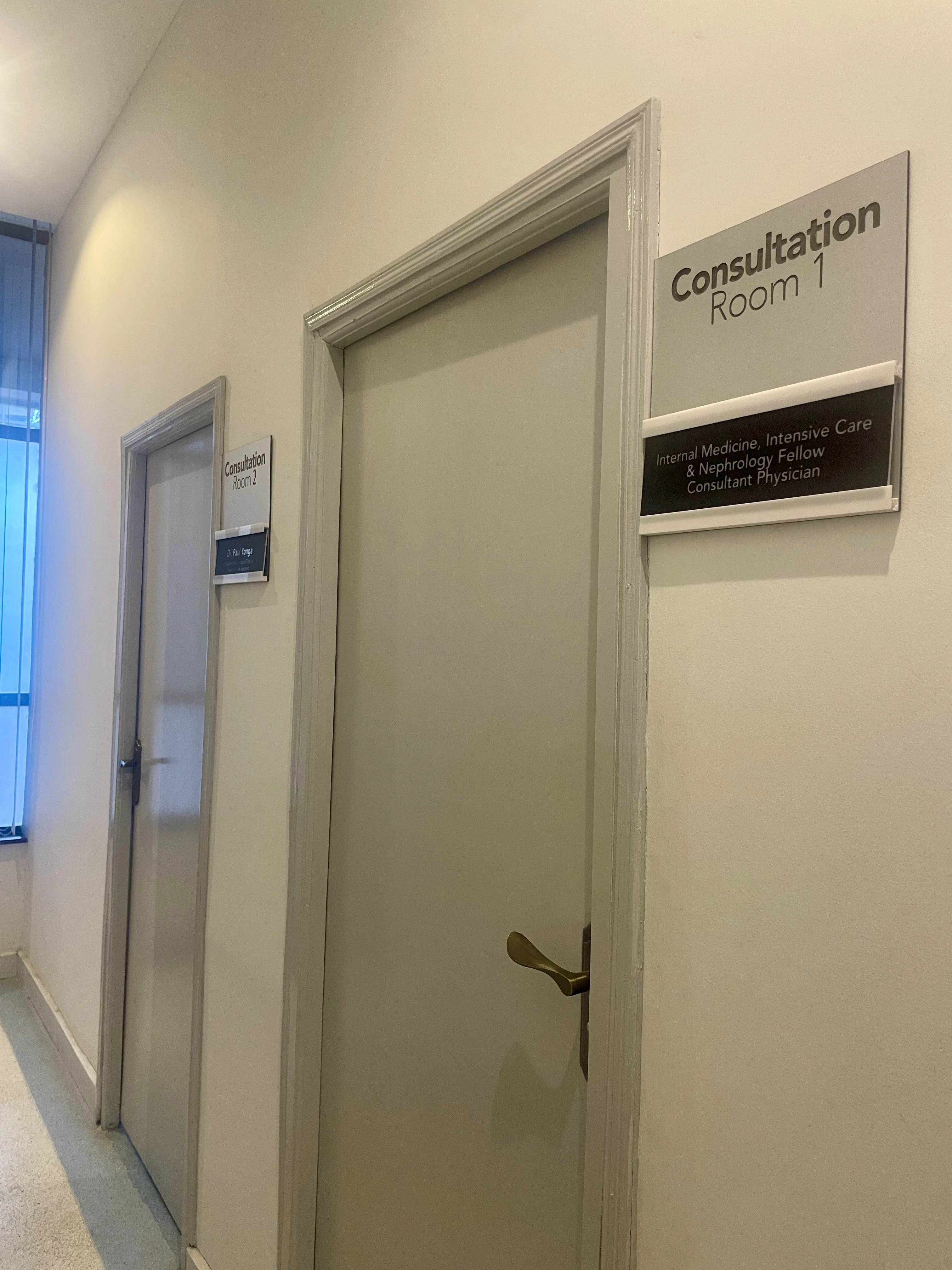A private consultation room at CA Medlynks