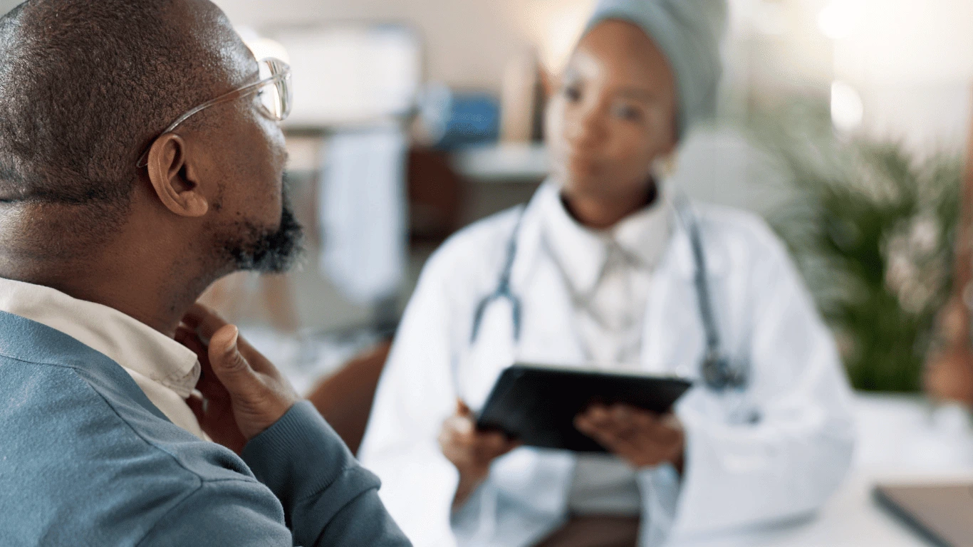 A CA Medlynks doctor in consultation with a patient